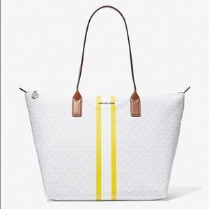 ❌SOLD❌💐💐BRANDNEW TRAVEL EXTRA LARGE TOTE💐💐